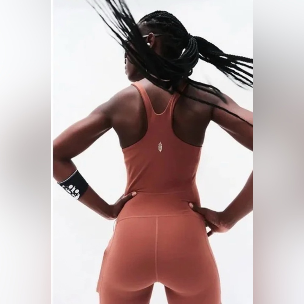 FP Movement NWOT Never Better athletic romper sequoia Brown size XS (0-2) - Picture 3 of 11